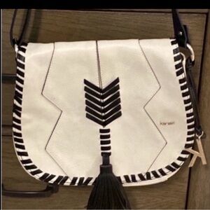 Kensie White and Black Crossbody Bag nwot